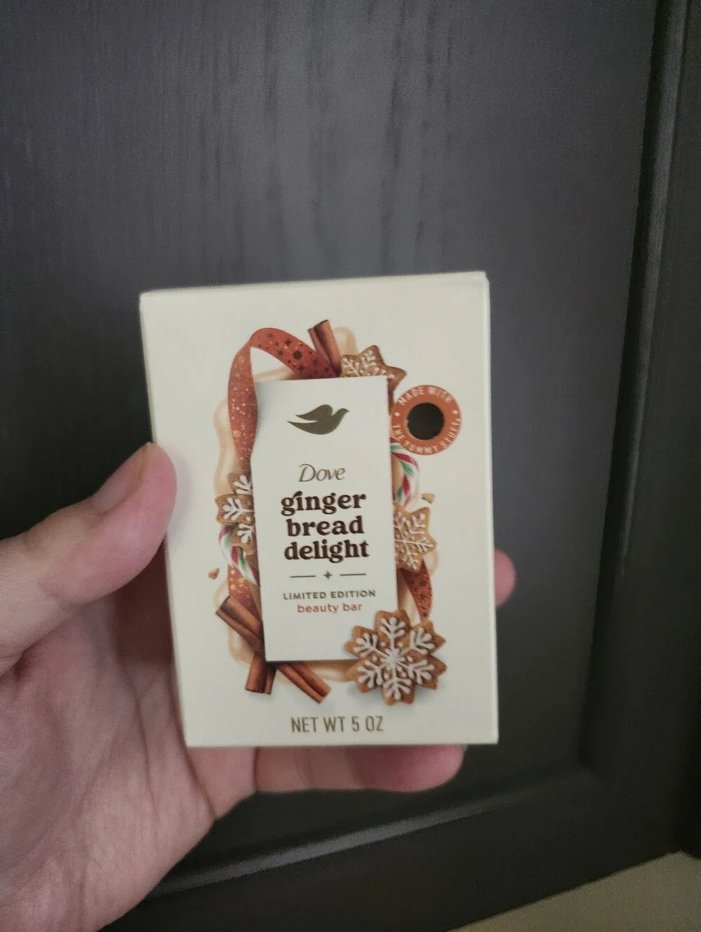 Dove Gingerbread Delight Limited Edition Beauty Bar - Cream